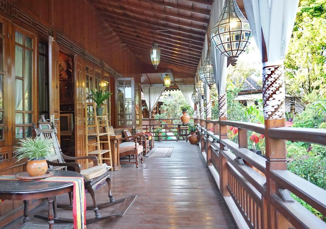 Badjoeri Ethnic Wooden Homestay Bandung Luaran gambar