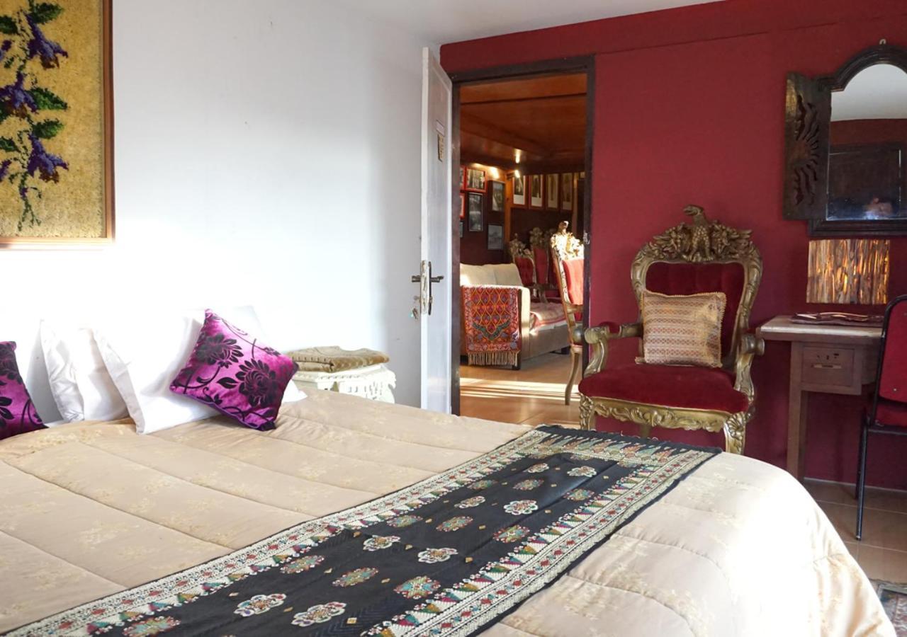Badjoeri Ethnic Wooden Homestay Bandung Luaran gambar