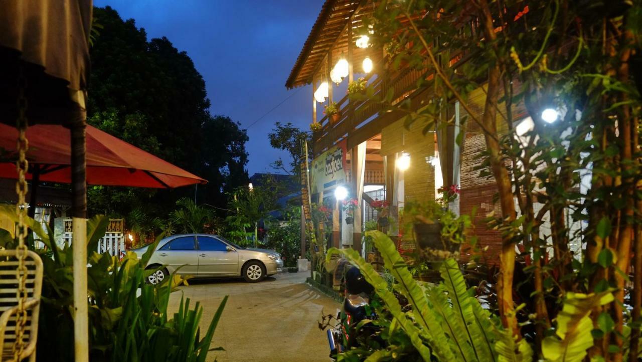 Badjoeri Ethnic Wooden Homestay Bandung Luaran gambar