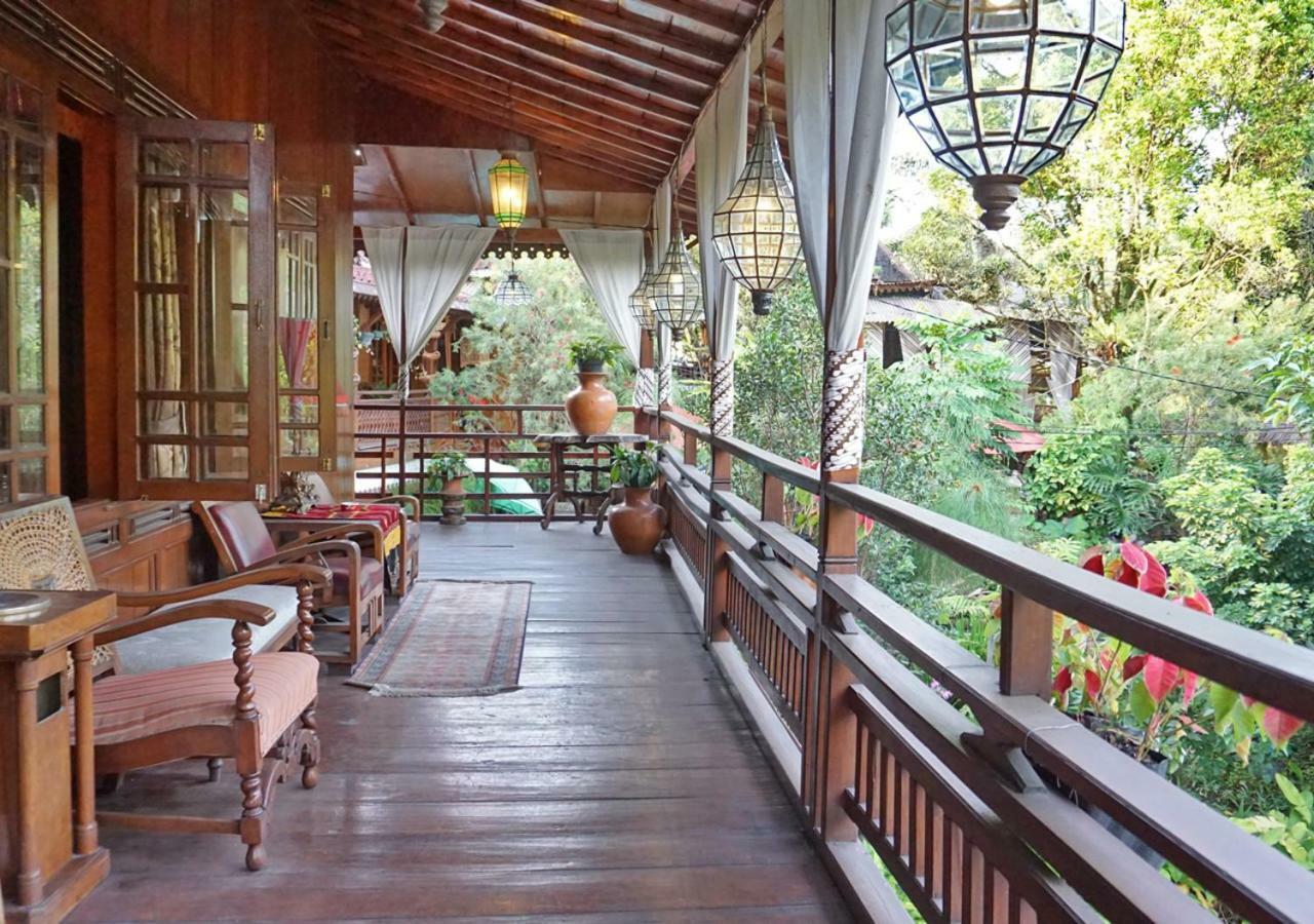 Badjoeri Ethnic Wooden Homestay Bandung Luaran gambar