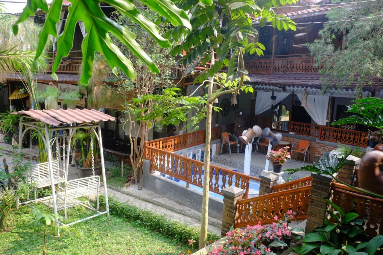 Badjoeri Ethnic Wooden Homestay Bandung Luaran gambar